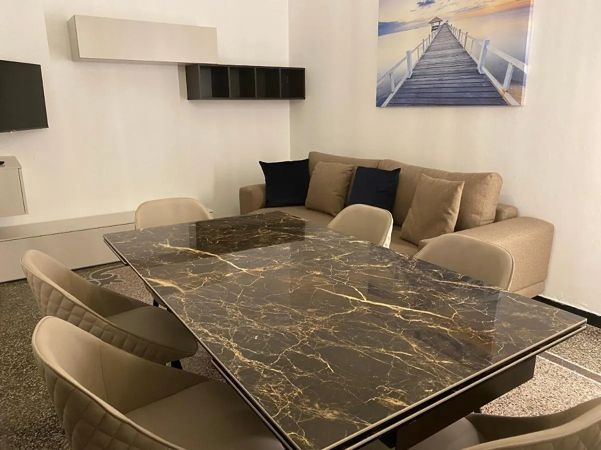 Casa Genovese, Splendido Appartamento In Centro A Rapallo 0*,  Italy