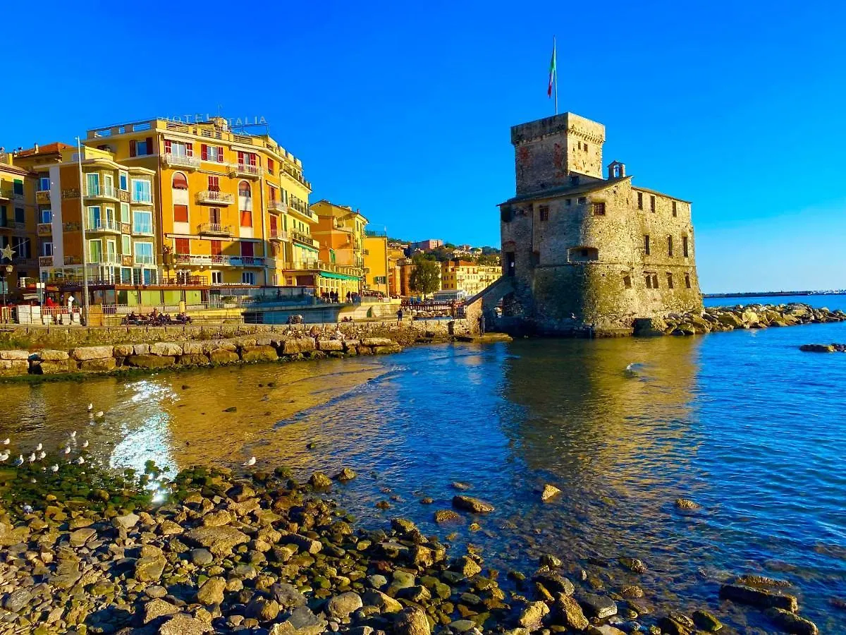 Apartment Casa Genovese, Splendido Appartamento In Centro A Rapallo